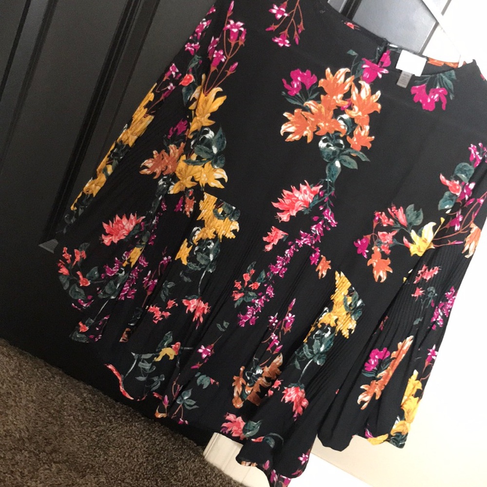 Flowing, flirty blouse